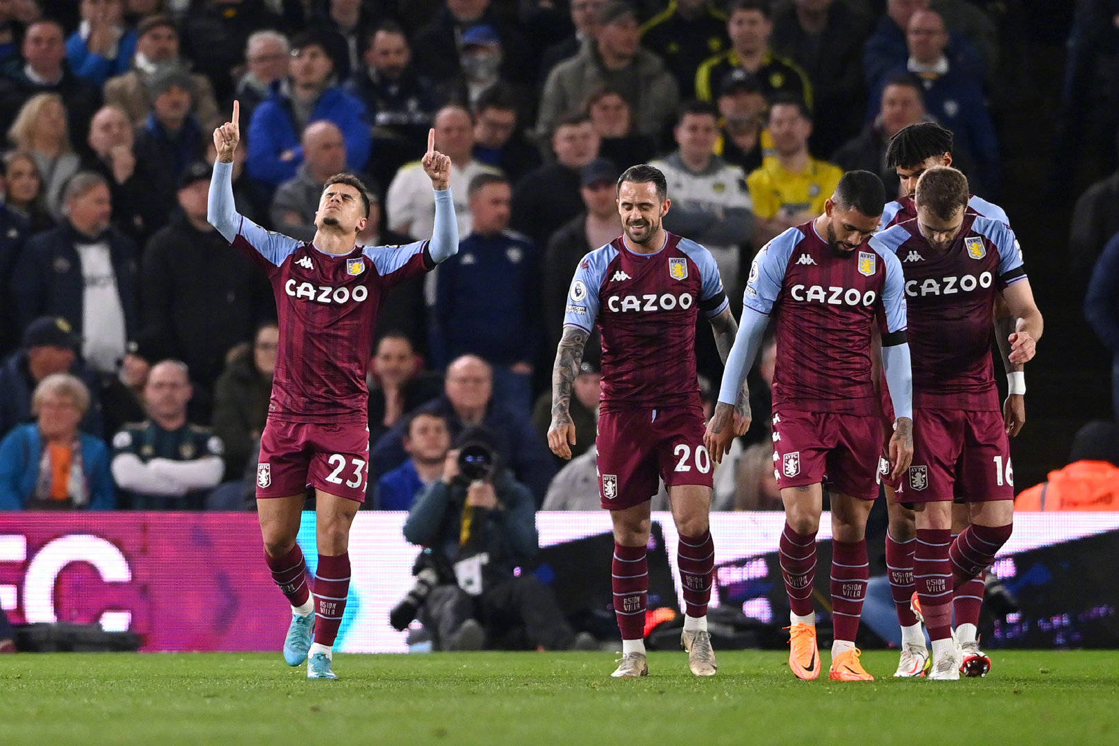 更是对网球 更是对网球