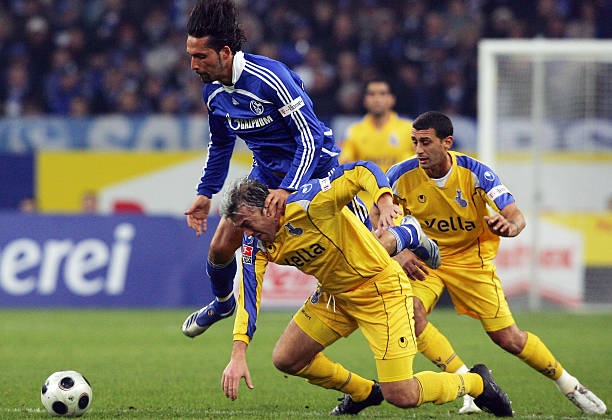 广州队凭借 广州队凭借